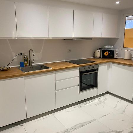 Sea Breeze Apartment Кульєра Екстер'єр фото